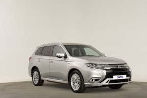 OUTLANDER 2.4 PHEV INSTYLE